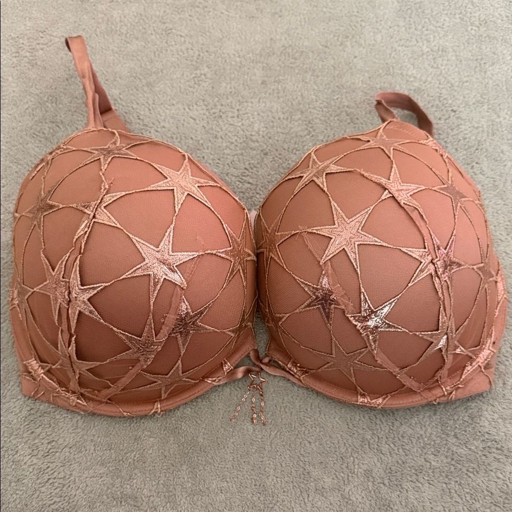 Victoria's Secret Strapless Star-Embroidered Molded Bra in Coral